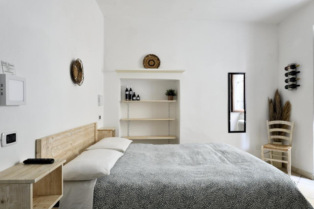 Al Vicoletto - Genuine Hospitality Bed & Breakfast Tortoli Exterior photo