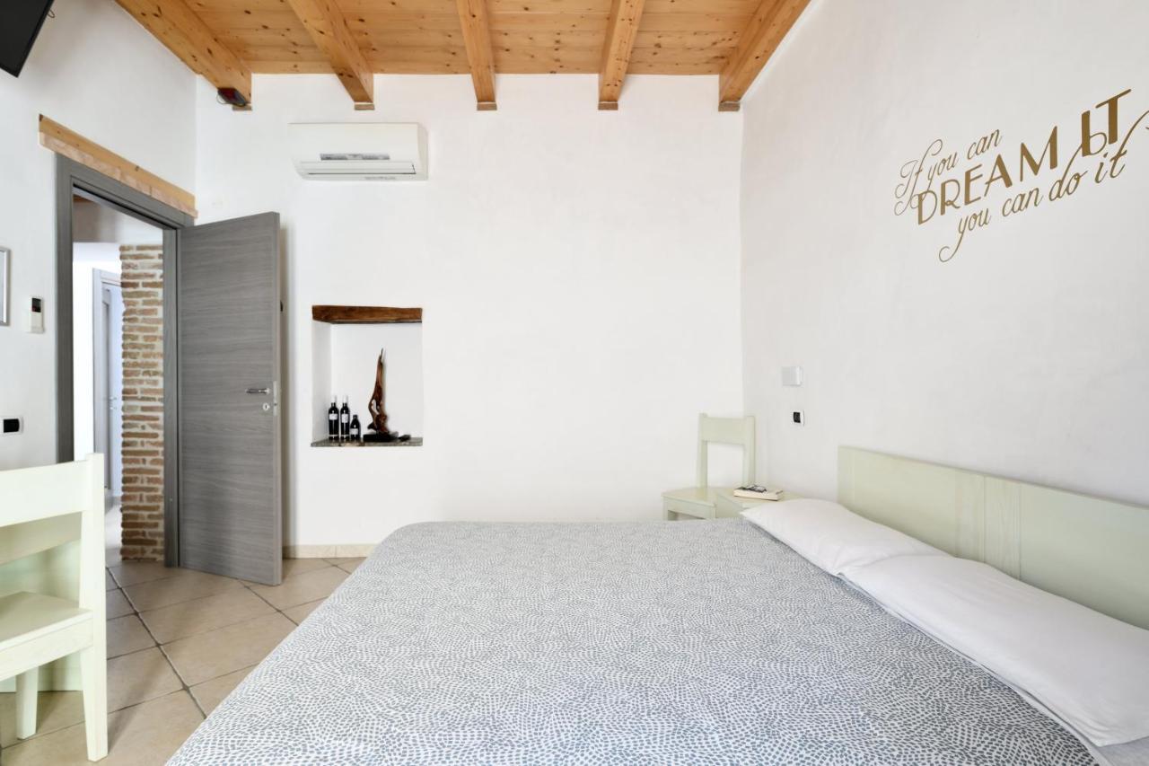 Al Vicoletto - Genuine Hospitality Bed & Breakfast Tortoli Exterior photo