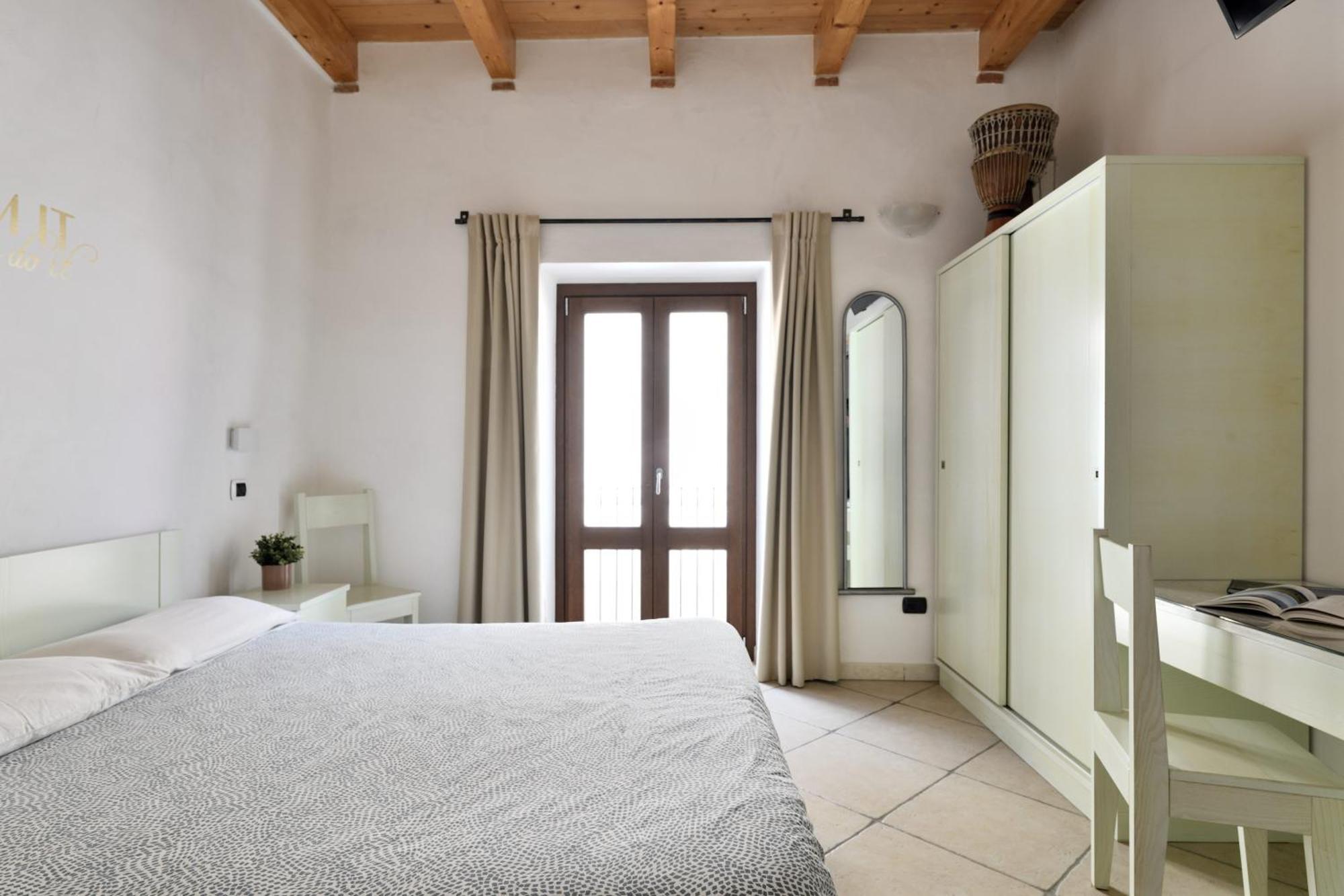 Al Vicoletto - Genuine Hospitality Bed & Breakfast Tortoli Exterior photo